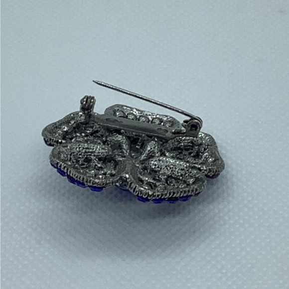 Dark & Light Blue Flower Brooch - Picture 3 of 3